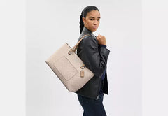 Coach Station Tote - Signature Canvas