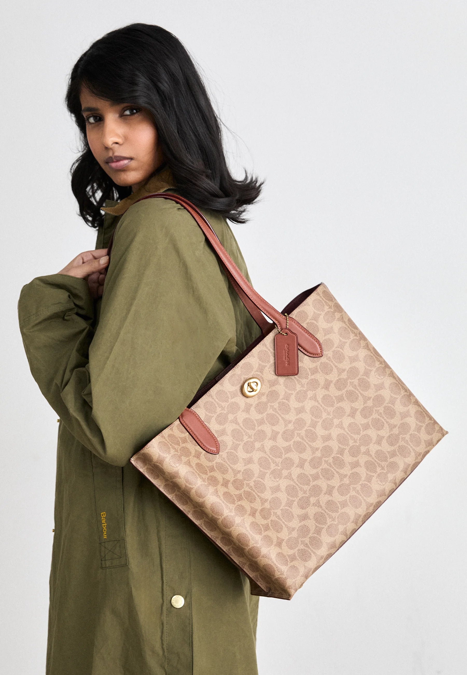 Coach Willow Tote - Signature Canvas