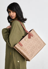 Coach Willow Tote - Signature Canvas