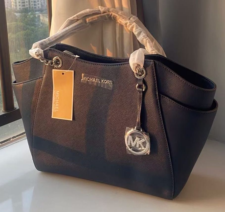 Michael Kors Jet Set Travel Leather Tote Bag